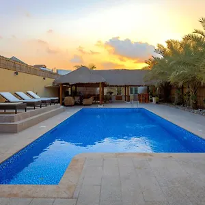 https://dar-66-villa-with-private-pool.dubaihotelsoffers.com