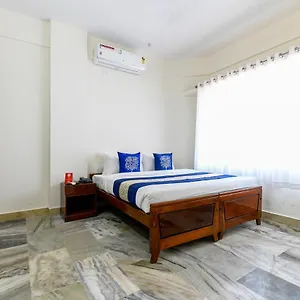 https://oyo-11328-hotel-chandrika-residency.kerala-hotels.net